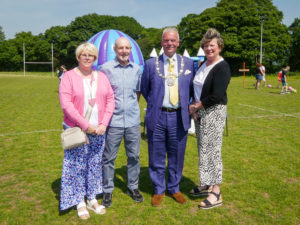 Provost Douglas Dodds and Councillor Robin Kleinman with their wives. Provost Dodds is wearing a silver ceremonial chain.